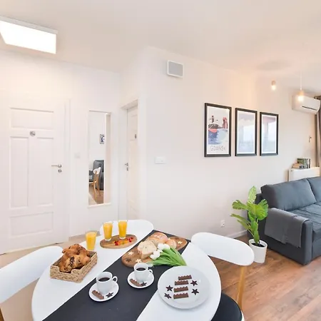 Apartment In Aon *